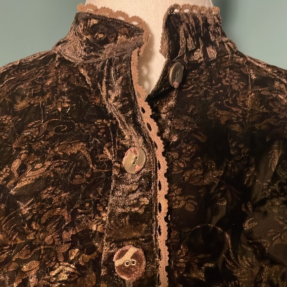 Chicos Crushed Velvet and Brocade Paneled Jacket Size3 Chicos = size 16 - Picture 4 of 9